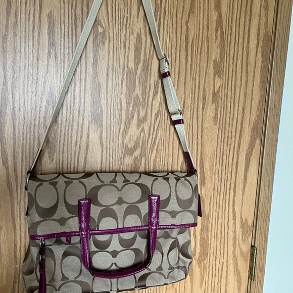 Coach purse - Picture 4 of 4